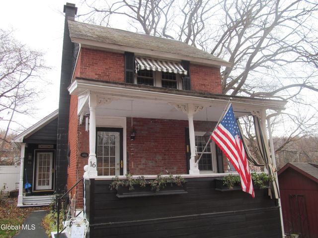 16 Elbow Street, Greenwich, NY 12834