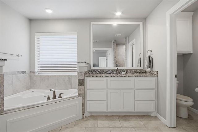 13805 Limestone Lane, Yukon, OK 73099