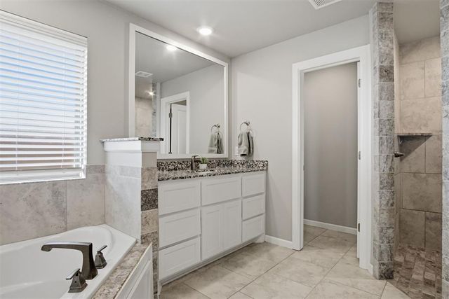 13805 Limestone Lane, Yukon, OK 73099