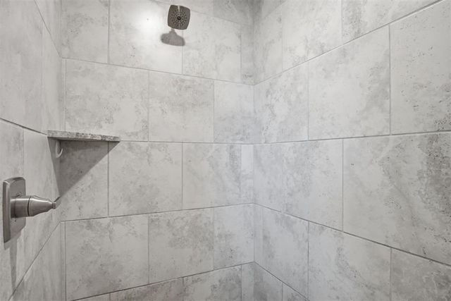 13805 Limestone Lane, Yukon, OK 73099