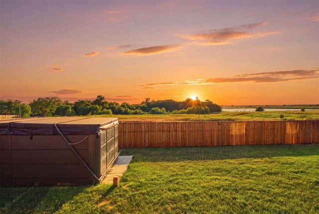 13805 Limestone Lane, Yukon, OK 73099