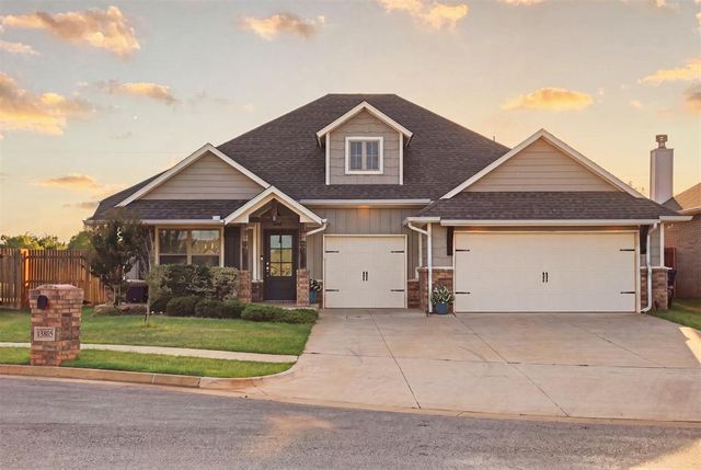 13805 Limestone Lane, Yukon, OK 73099
