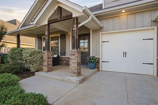 13805 Limestone Lane, Yukon, OK 73099