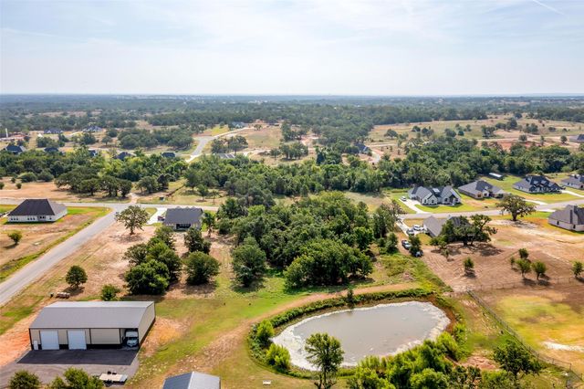 10004 Valley Oak Court, Springtown, TX 76082