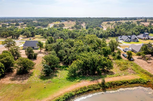 10004 Valley Oak Court, Springtown, TX 76082