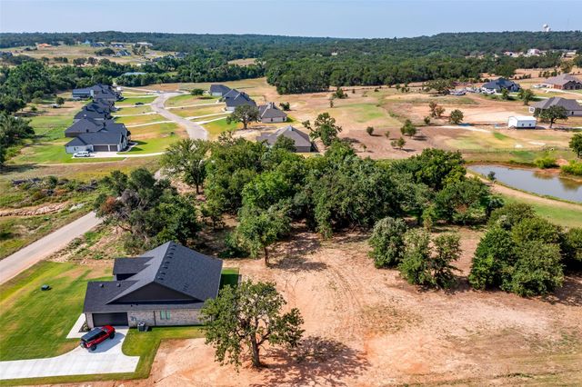 10004 Valley Oak Court, Springtown, TX 76082