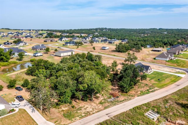 10004 Valley Oak Court, Springtown, TX 76082