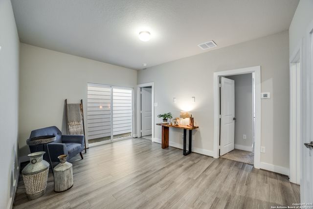 8851 Oakland Rd Unit 14, San Antonio, TX 78240