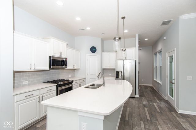 13075 Pennington Road, Fishers, IN 46037