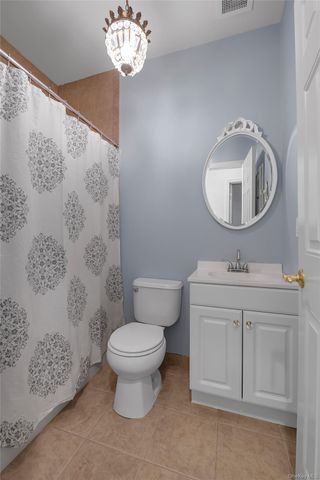 286 Spring Drive 286, East Meadow, NY 11554