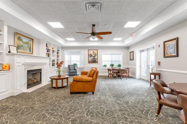 286 Spring Drive 286, East Meadow, NY 11554