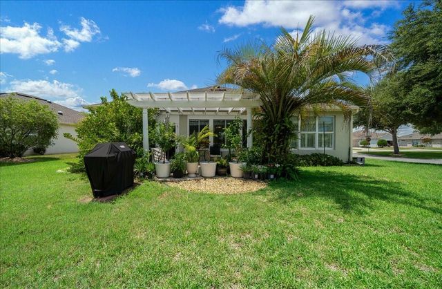 9841 SW 75TH STREET ROAD, Ocala, FL 34481
