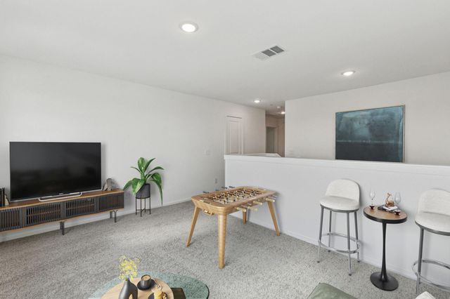 1009 S Oakhurst Drive, Dayton, TX 77535