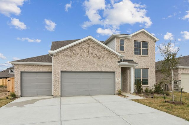 1009 S Oakhurst Drive, Dayton, TX 77535