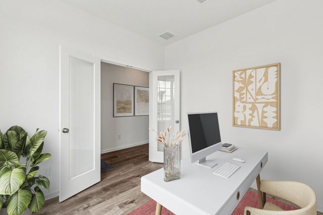 1009 S Oakhurst Drive, Dayton, TX 77535