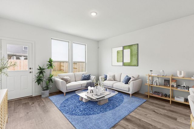 1009 S Oakhurst Drive, Dayton, TX 77535