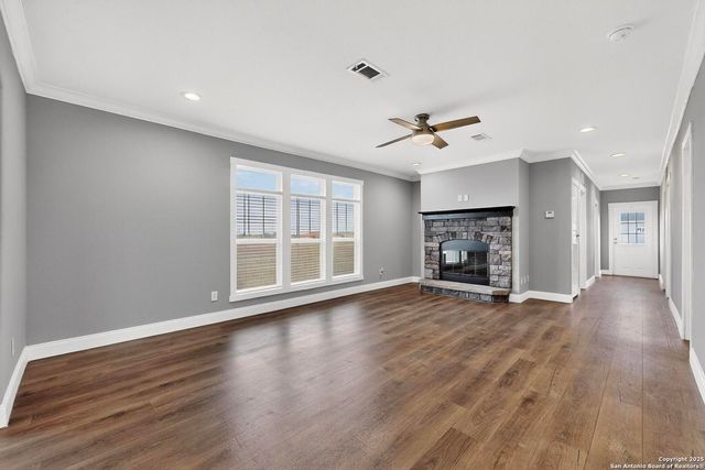 173 Medina Verde, Natalia, TX 78059