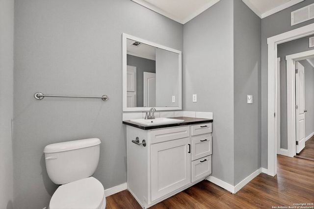 173 Medina Verde, Natalia, TX 78059