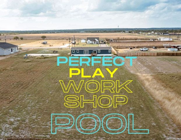 173 Medina Verde, Natalia, TX 78059