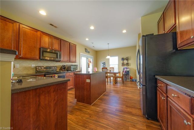 6415 Hedgewood Lane, High Point, NC 27265