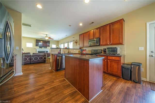 6415 Hedgewood Lane, High Point, NC 27265
