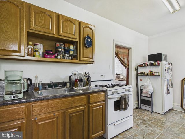 4700 CEDAR AVE, Philadelphia, PA 19143