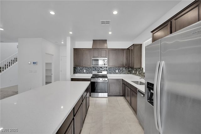 6156 Kinnow Place, Las Vegas, NV 89122