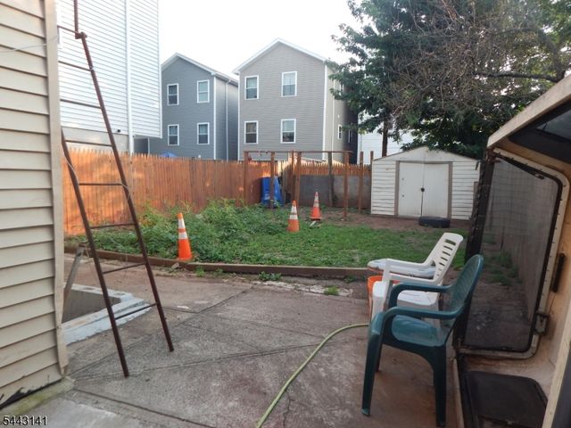 626 Fulton St, Elizabeth City, NJ 07206