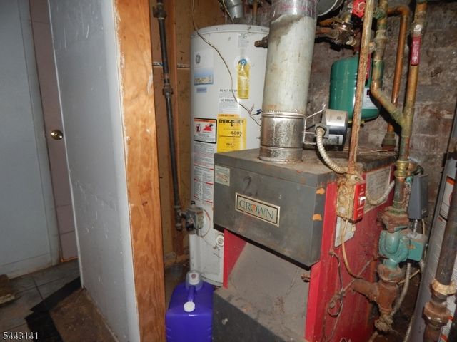 626 Fulton St, Elizabeth City, NJ 07206