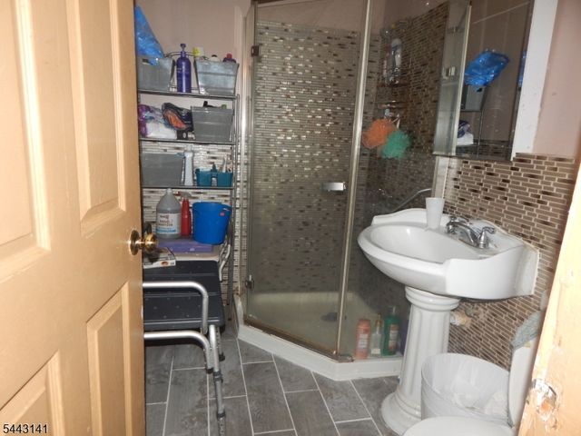 626 Fulton St, Elizabeth City, NJ 07206