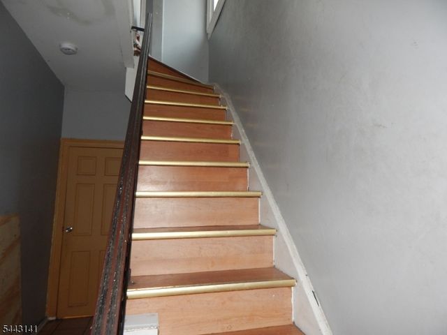 626 Fulton St, Elizabeth City, NJ 07206