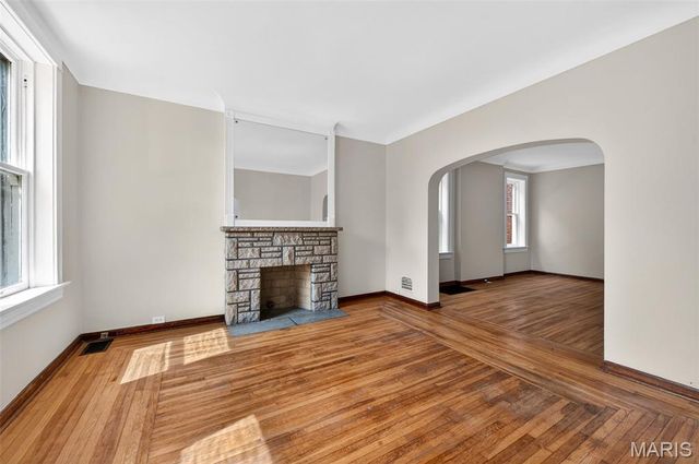 4651 Tennessee Avenue, St Louis, MO 63111