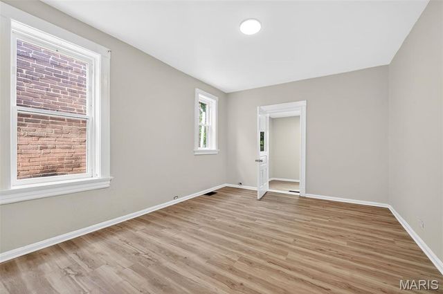 4651 Tennessee Avenue, St Louis, MO 63111