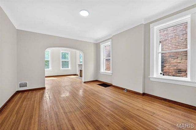 4651 Tennessee Avenue, St Louis, MO 63111