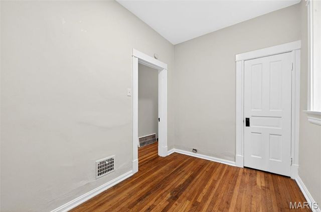 4651 Tennessee Avenue, St Louis, MO 63111