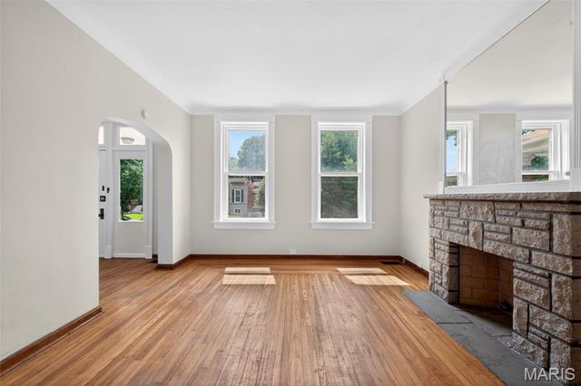 4651 Tennessee Avenue, St Louis, MO 63111