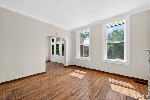4651 Tennessee Avenue, St Louis, MO 63111