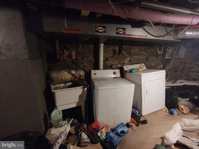 1237 S BUCKNELL ST, Philadelphia, PA 19146
