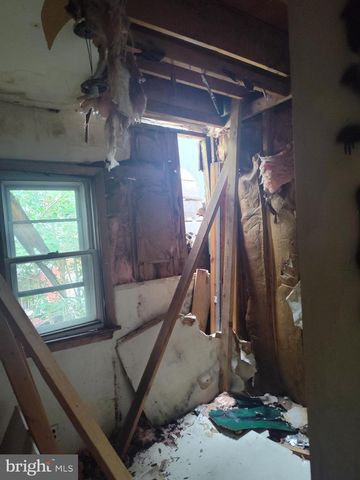 1237 S BUCKNELL ST, Philadelphia, PA 19146