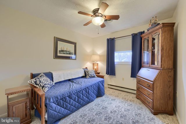 310 DORWART CIR, Etters, PA 17319