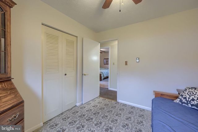 310 DORWART CIR, Etters, PA 17319