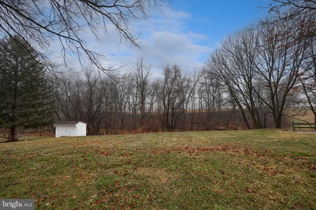 310 DORWART CIR, Etters, PA 17319