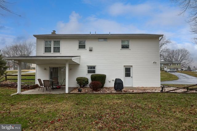 310 DORWART CIR, Etters, PA 17319