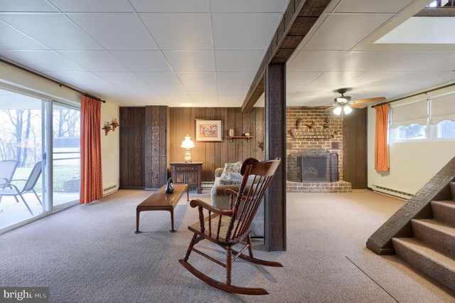 310 DORWART CIR, Etters, PA 17319