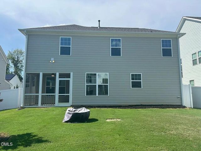 621 Ressler Street, Holly Springs, NC 27540