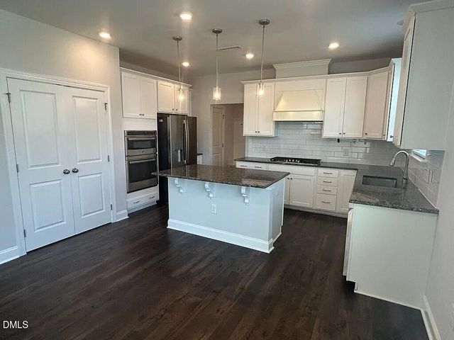 621 Ressler Street, Holly Springs, NC 27540