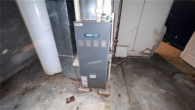 10704 Amor Avenue, Cleveland, OH 44108