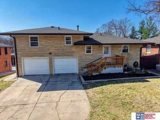 3345 Hillside Street, Lincoln, NE 68506