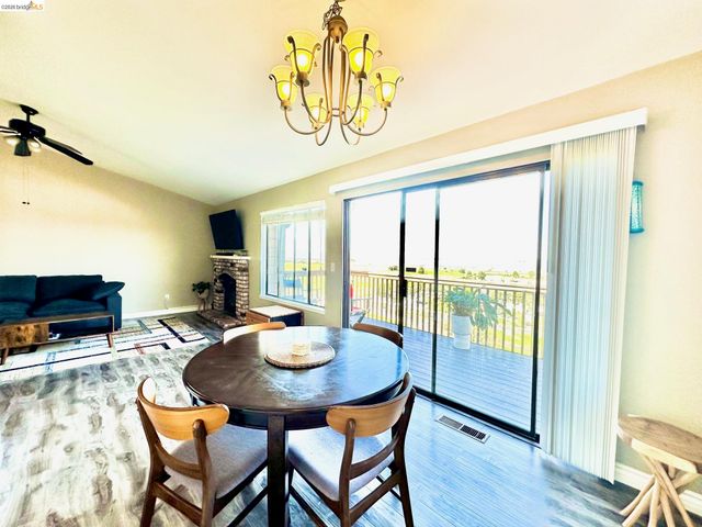 222 Manuel Ct, Bay Point, CA 94565