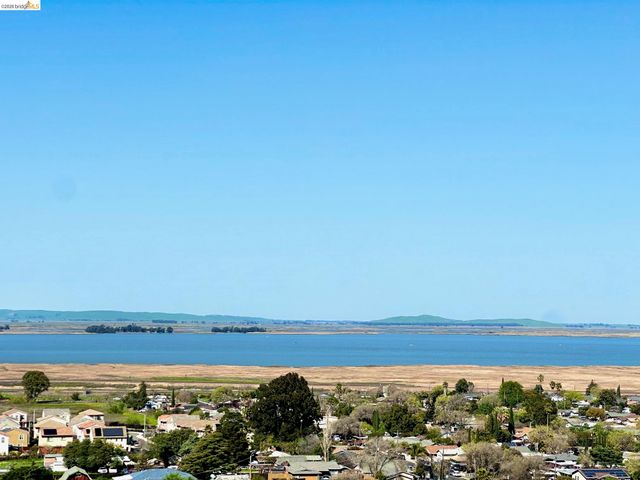 222 Manuel Ct, Bay Point, CA 94565
